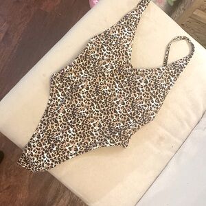 VS one peace swim suit